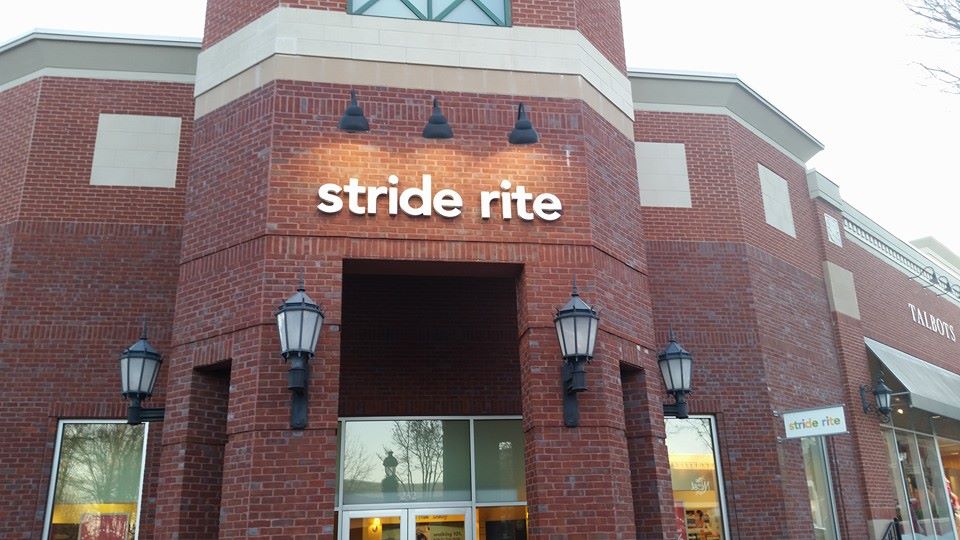 Stride rite stores hot sale closing