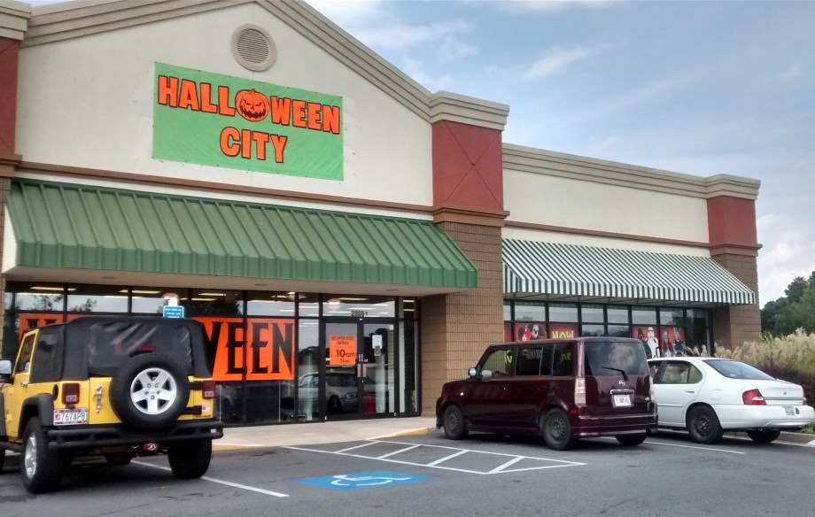 Halloween City Temp Store Opens On Chapel Hill Rd The City Menus
